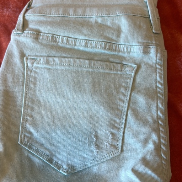 Old Navy Super Skinny Jeans - Picture 3 of 8